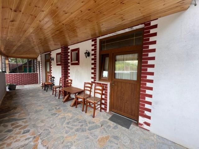 Vila Pepaj Razem Exterior photo